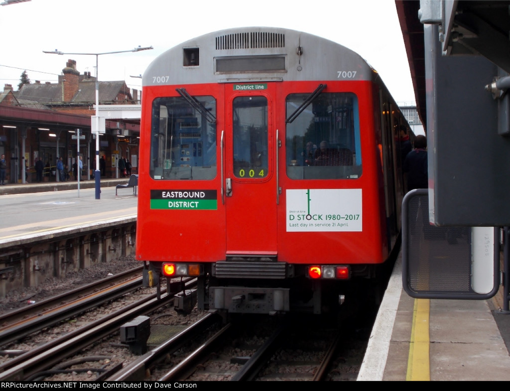 D78 last train with car 7007 leading
